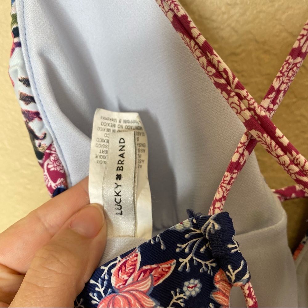 Lucky Brand Floral Plunge One Piece Size Medium - Picture 13 of 14